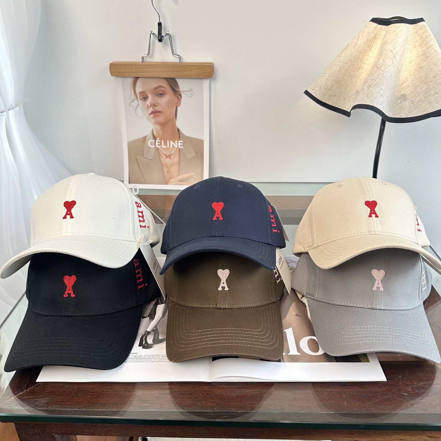 ami 棒球帽颜值担当，遮阳挡风的四季款，闭眼入版型挺阔 面料很好喔