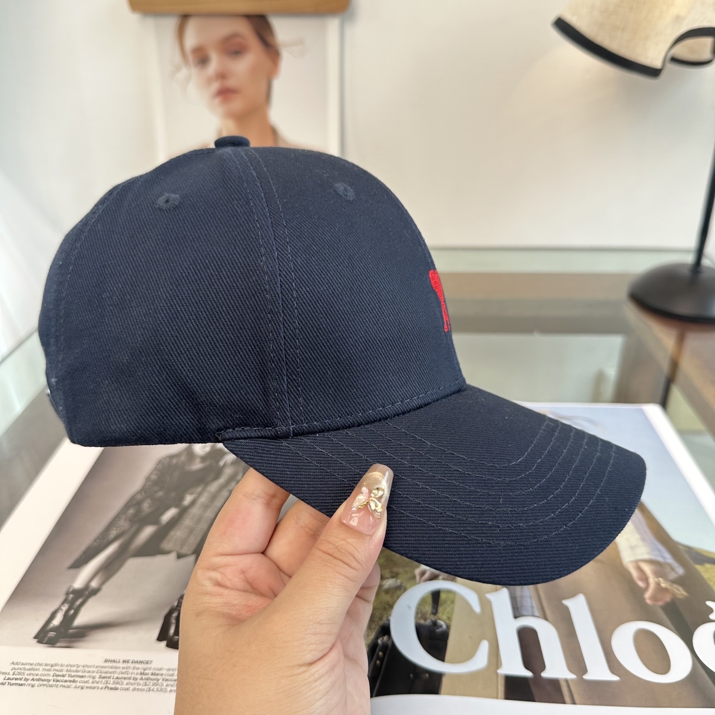 ami 棒球帽颜值担当，遮阳挡风的四季款，闭眼入版型挺阔 面料很好喔