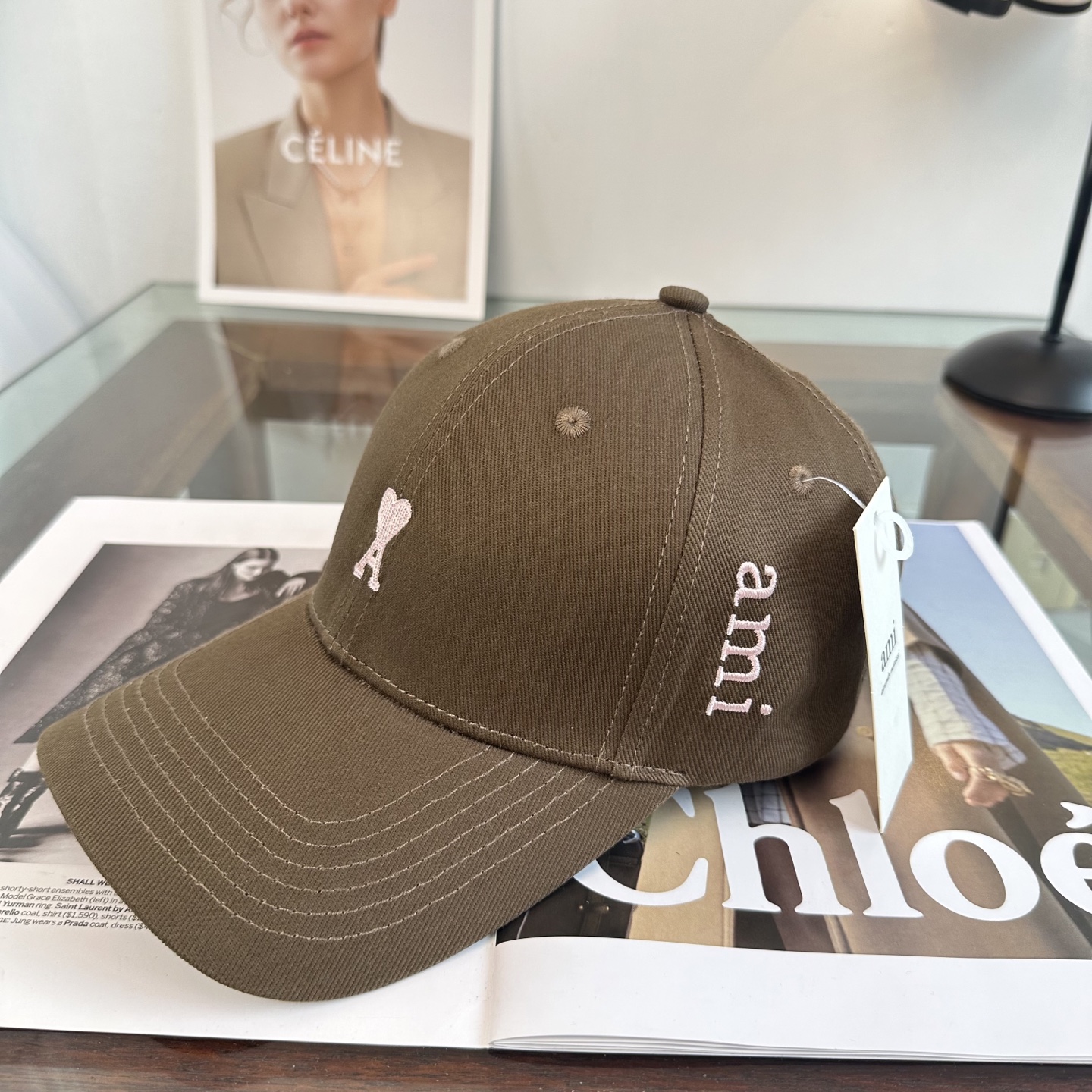 ami 棒球帽颜值担当，遮阳挡风的四季款，闭眼入版型挺阔 面料很好喔