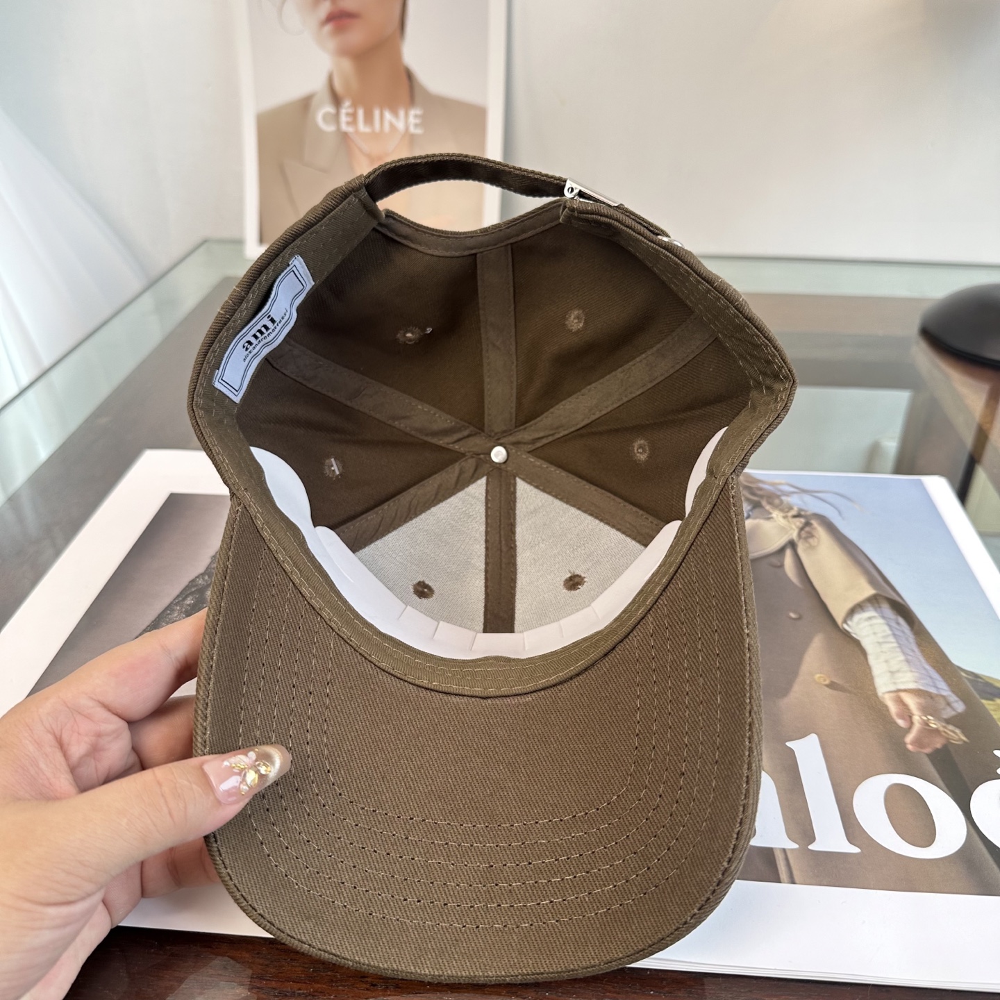 ami 棒球帽颜值担当，遮阳挡风的四季款，闭眼入版型挺阔 面料很好喔