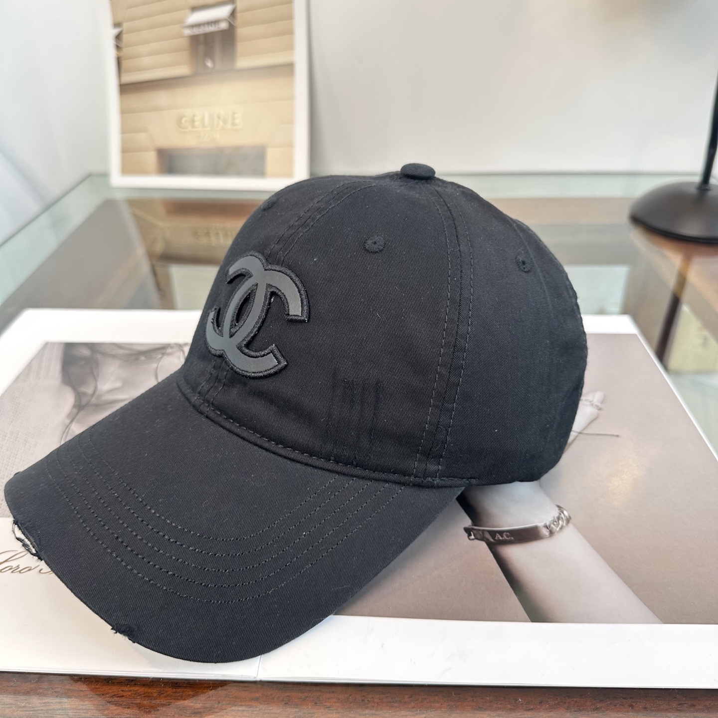 【CHANEL香奈儿】新款高级感唯美纹路小香风鸭舌帽 ，遮阳又超好搭配，出街单品 高货版本原单品质👄