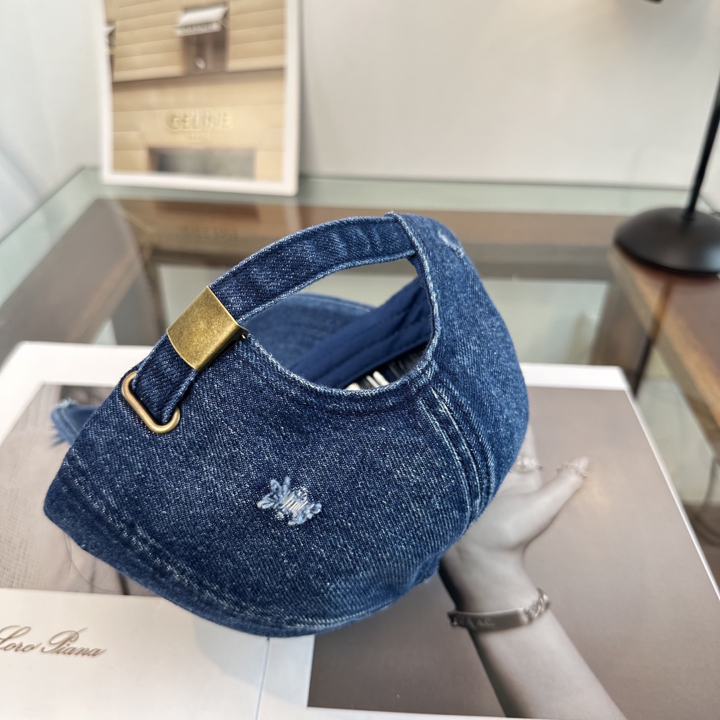 新品Balenciaga 巴黎世家字母新款棒球帽现货秒发🧢简约时尚超级无敌好看的帽子！情侣款！