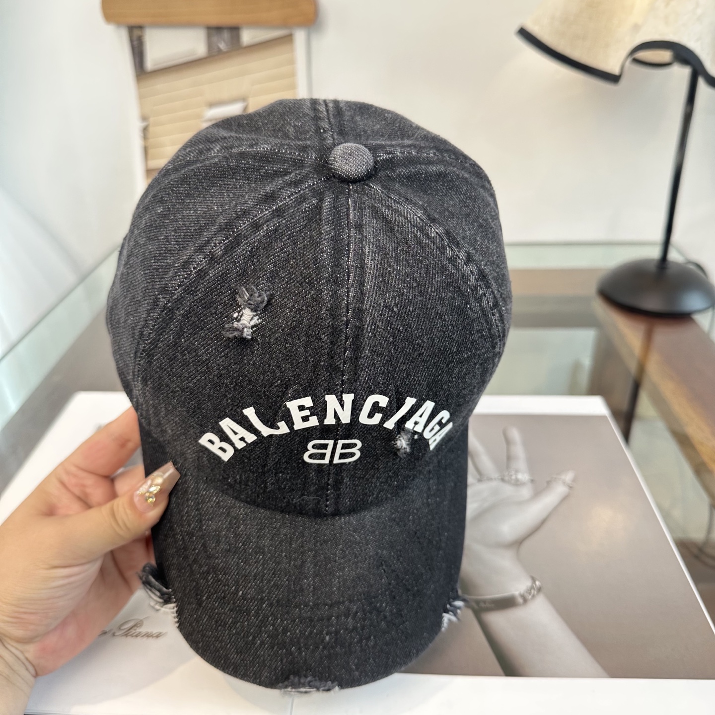 新品Balenciaga 巴黎世家字母新款棒球帽现货秒发🧢简约时尚超级无敌好看的帽子！情侣款！