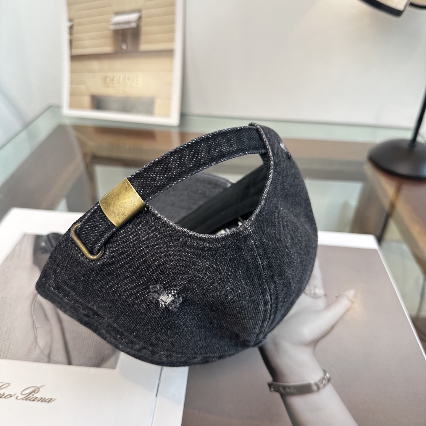 新品Balenciaga 巴黎世家字母新款棒球帽现货秒发🧢简约时尚超级无敌好看的帽子！情侣款！