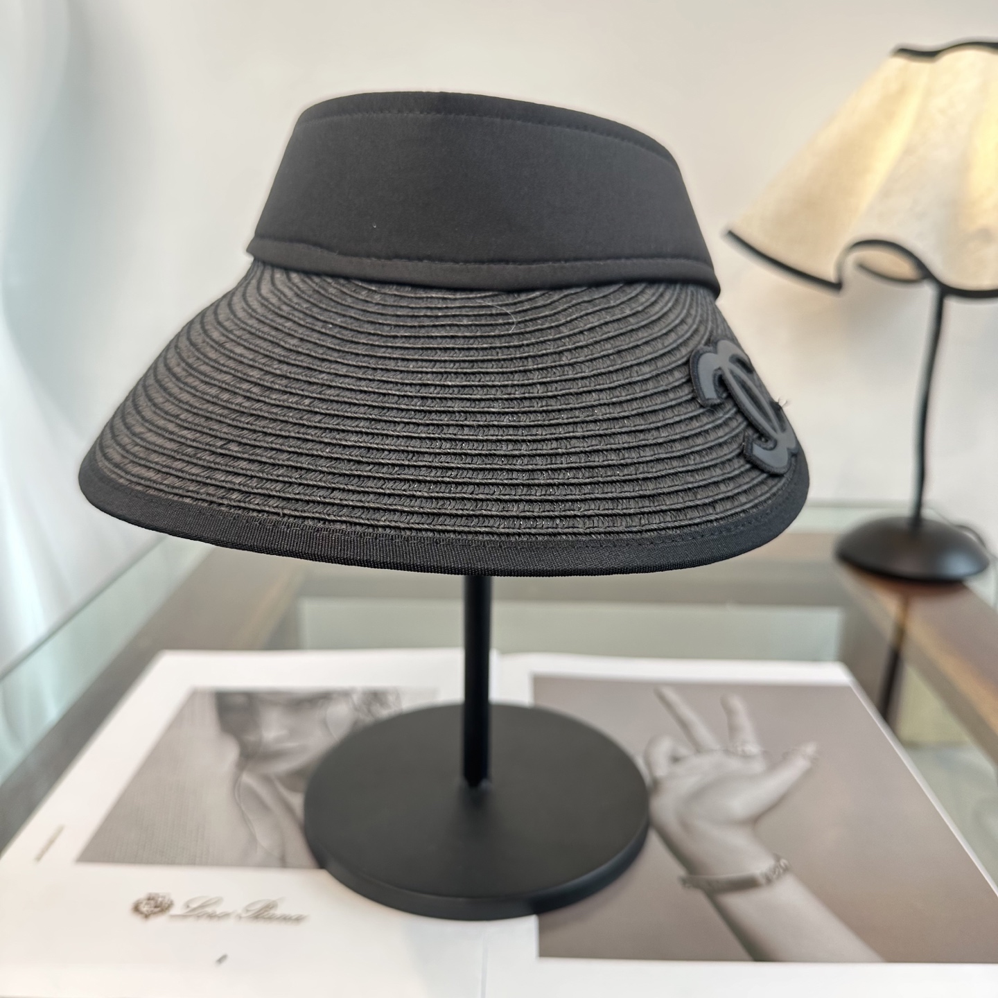 Chanel 香奶奶家，2026春夏新款空顶帽，超甜超乖的小空顶 ，细节和质感都拿捏得很完美 缤纷整个夏天