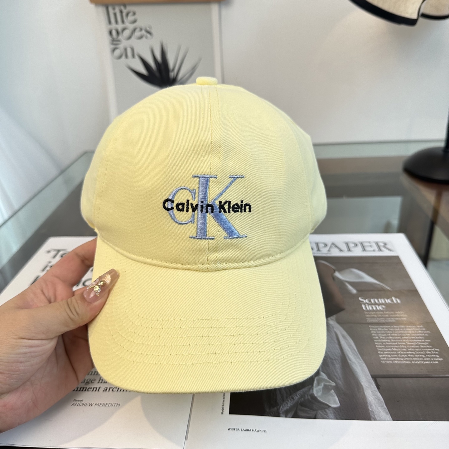Calvin Klein，CKlogo春夏新款棒球帽 小红书推荐，时尚百搭，众多明星都喜欢的一款，非常爆