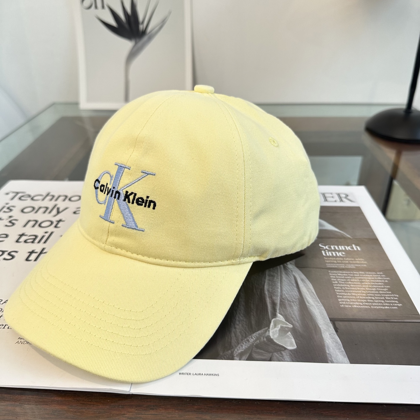 Calvin Klein，CKlogo春夏新款棒球帽 小红书推荐，时尚百搭，众多明星都喜欢的一款，非常爆