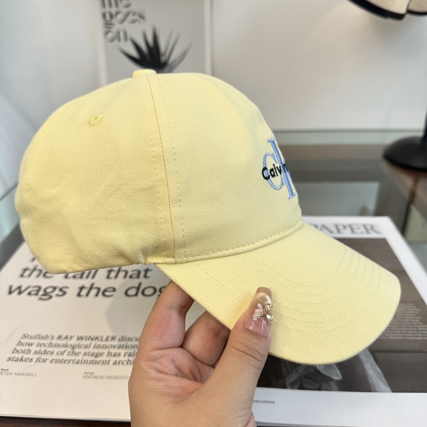 Calvin Klein，CKlogo春夏新款棒球帽 小红书推荐，时尚百搭，众多明星都喜欢的一款，非常爆