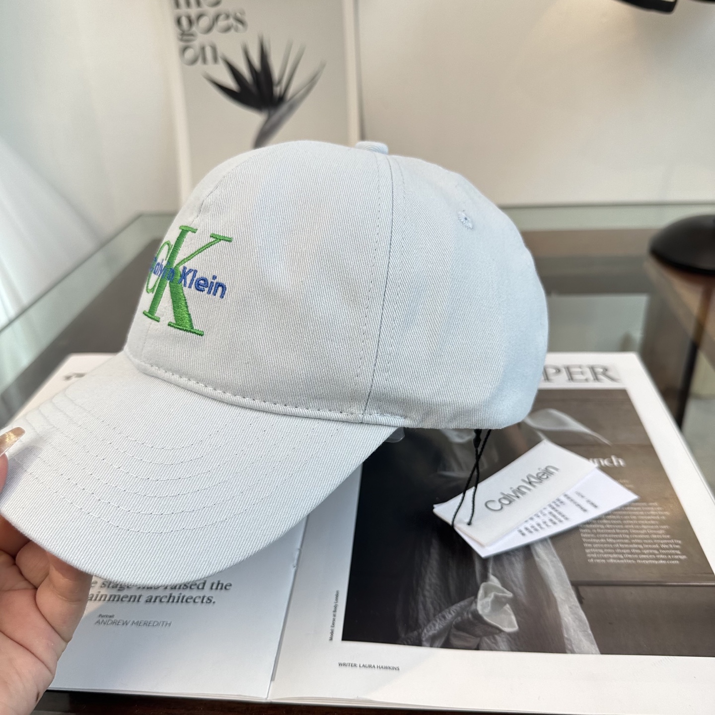 Calvin Klein，CKlogo春夏新款棒球帽 小红书推荐，时尚百搭，众多明星都喜欢的一款，非常爆