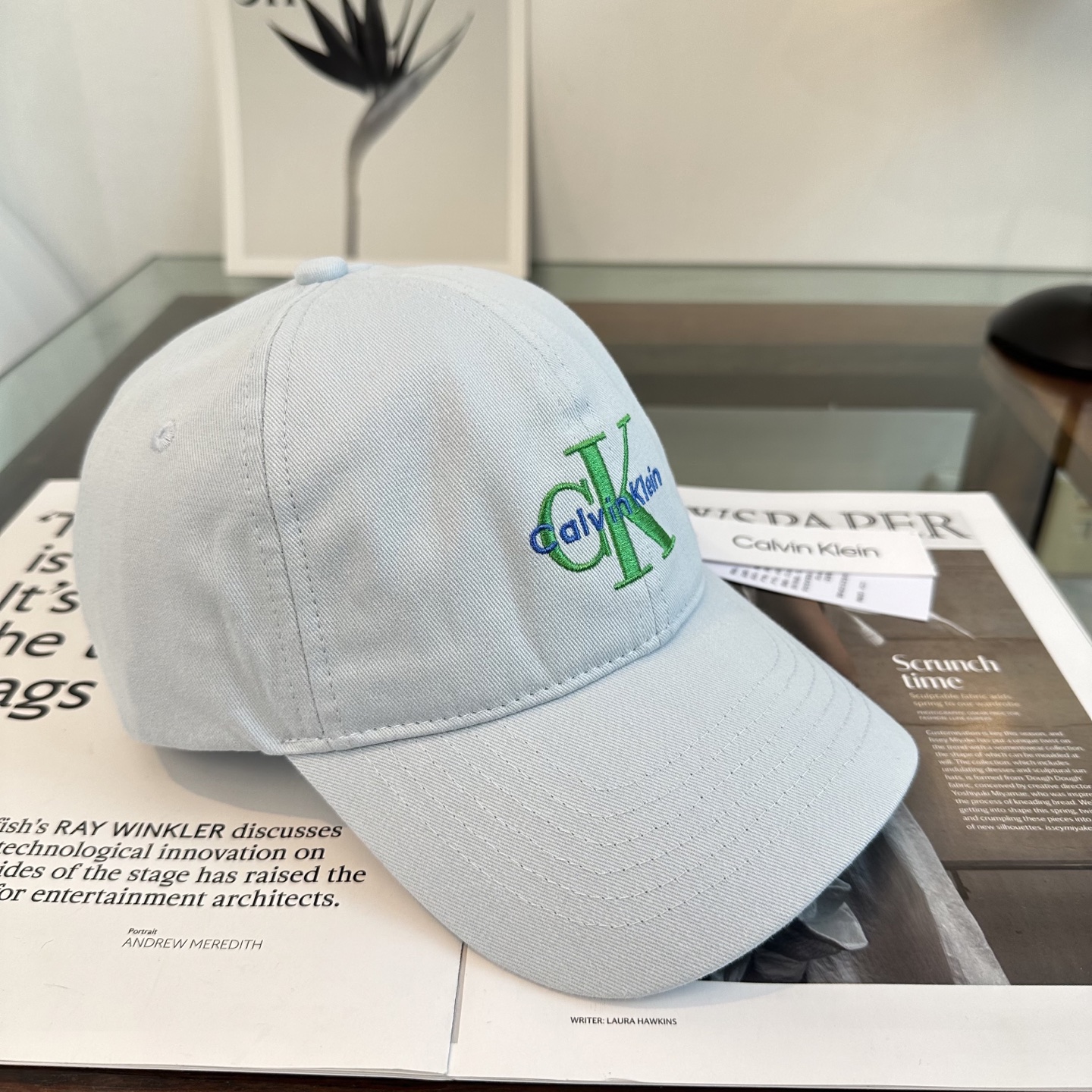 Calvin Klein，CKlogo春夏新款棒球帽 小红书推荐，时尚百搭，众多明星都喜欢的一款，非常爆