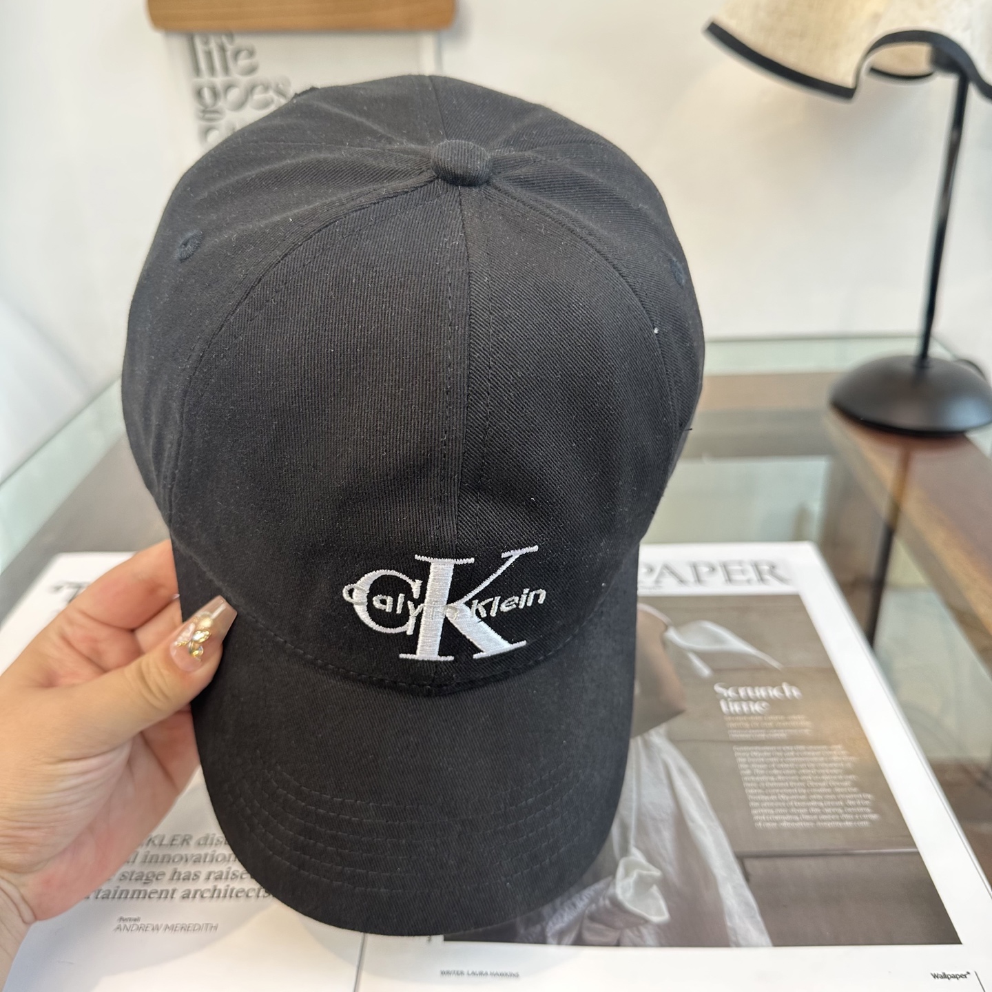 Calvin Klein，CKlogo春夏新款棒球帽 小红书推荐，时尚百搭，众多明星都喜欢的一款，非常爆