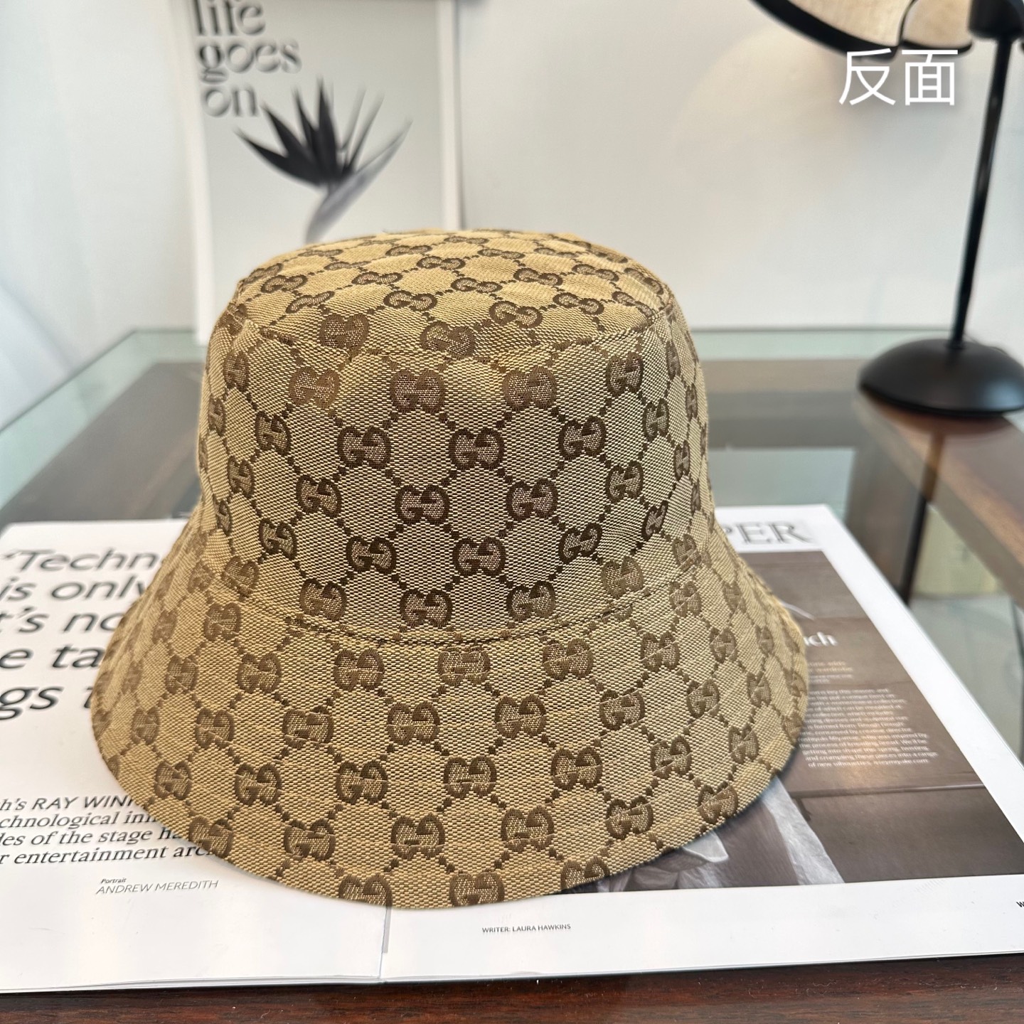 GUCCI古奇双面渔夫帽👒官网新品Gucci渔夫帽火爆来袭 工艺非常精美 高档大气上档次！低调奢华，方便