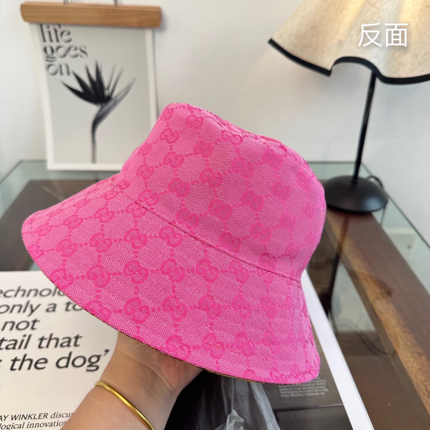 GUCCI古奇双面渔夫帽👒官网新品Gucci渔夫帽火爆来袭 工艺非常精美 高档大气上档次！低调奢华，方便
