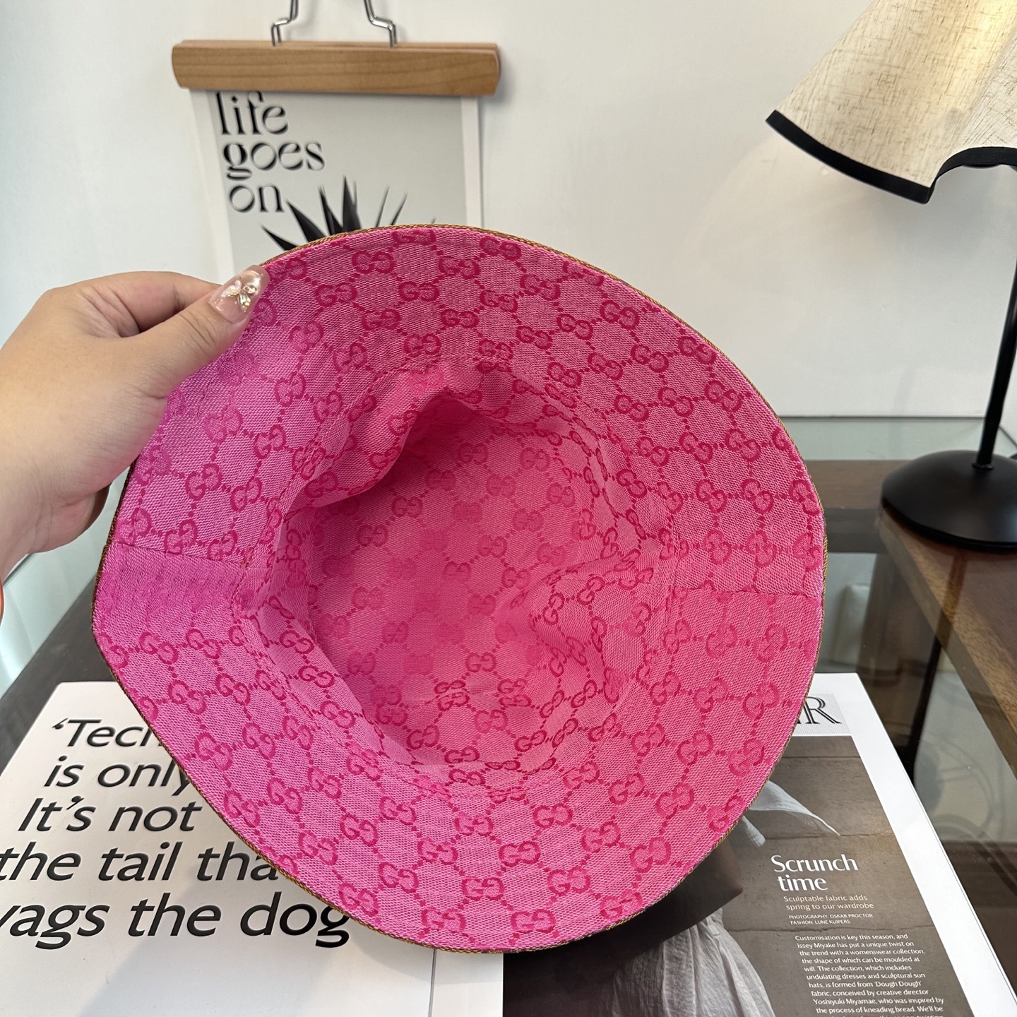 GUCCI古奇双面渔夫帽👒官网新品Gucci渔夫帽火爆来袭 工艺非常精美 高档大气上档次！低调奢华，方便