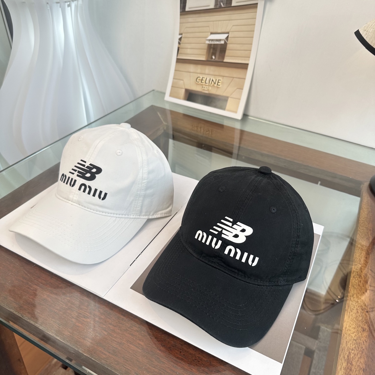 Miu Miu 缪缪miumiu 棒球帽 简单休闲风的棒球帽 减龄百搭 适配度很高