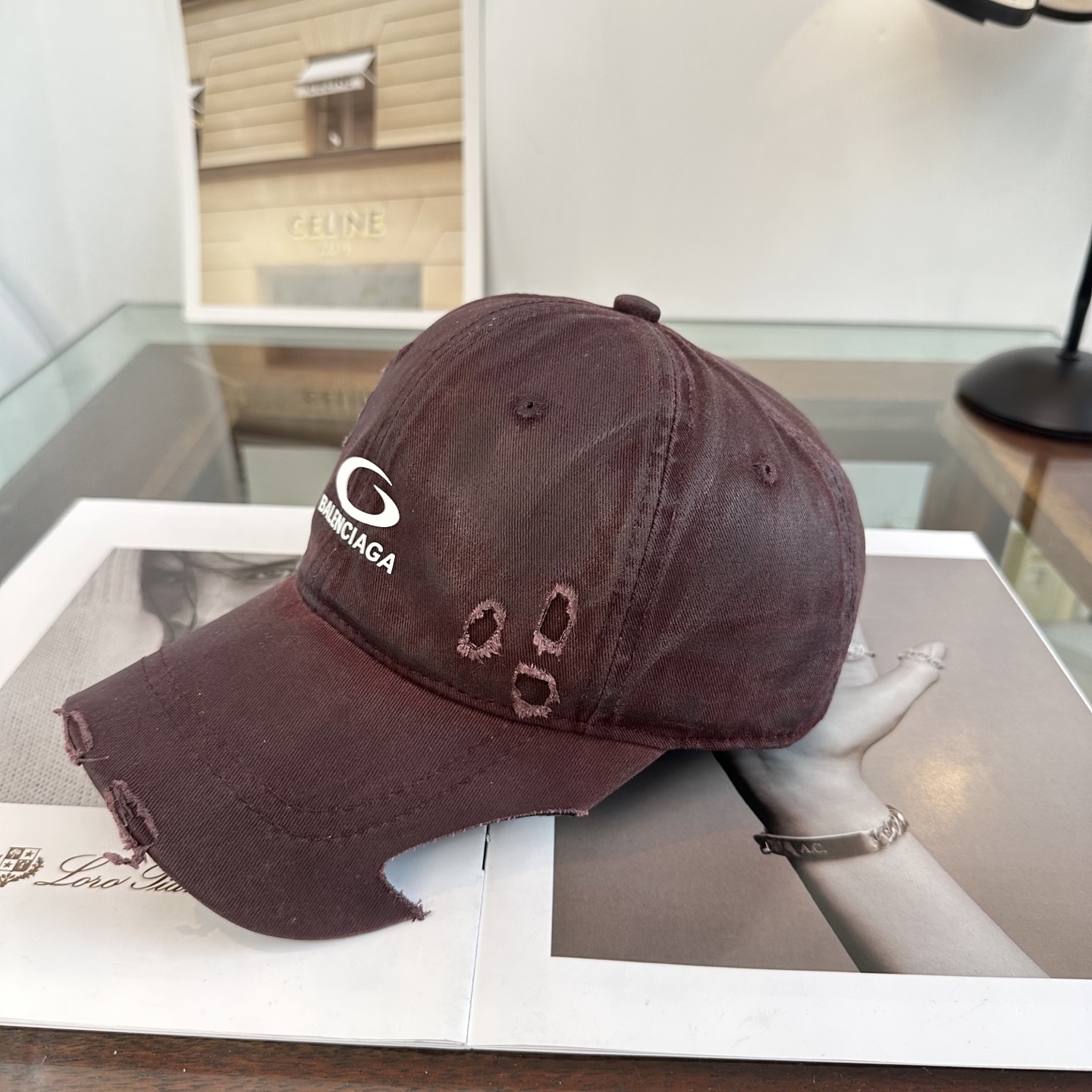 新品Balenciaga 巴黎世家字母新款棒球帽现货秒发🧢简约时尚超级无敌好看的帽子！情侣款！