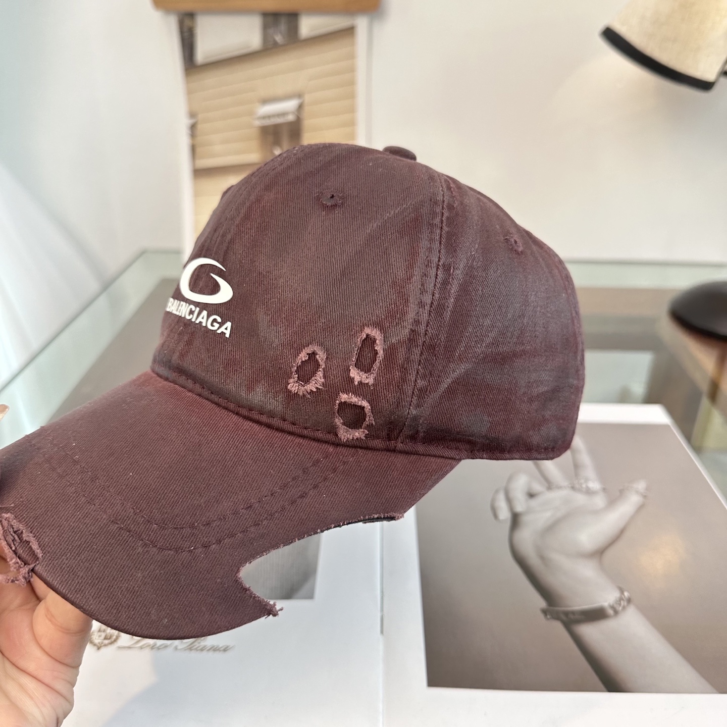 新品Balenciaga 巴黎世家字母新款棒球帽现货秒发🧢简约时尚超级无敌好看的帽子！情侣款！