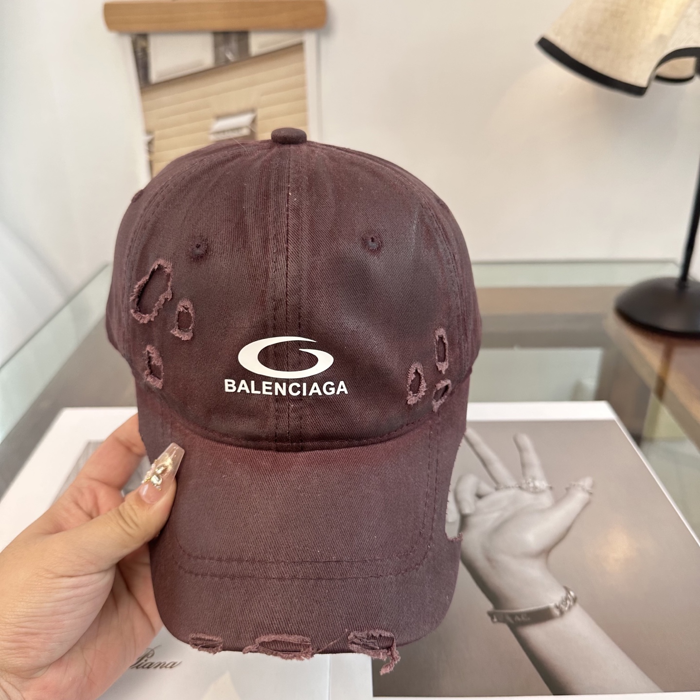 新品Balenciaga 巴黎世家字母新款棒球帽现货秒发🧢简约时尚超级无敌好看的帽子！情侣款！