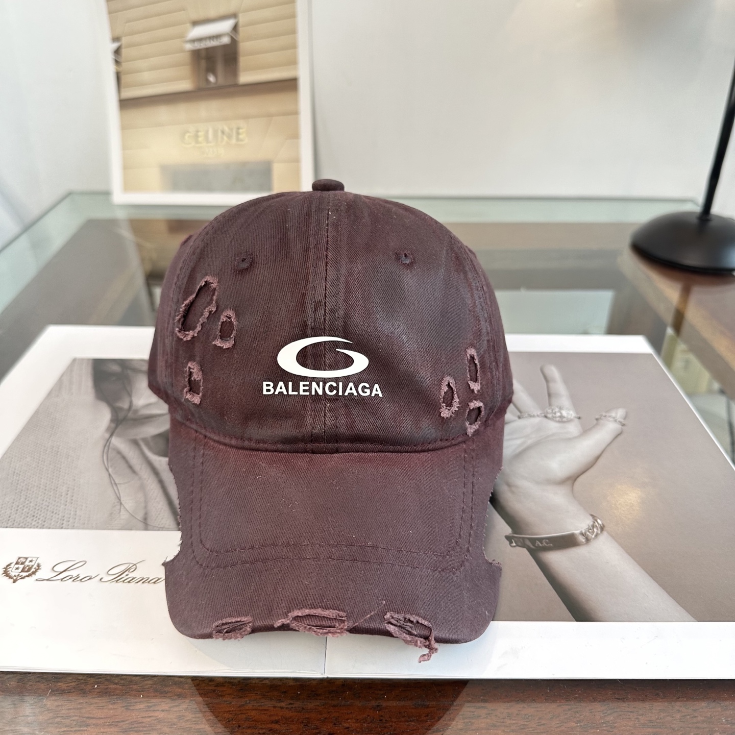 新品Balenciaga 巴黎世家字母新款棒球帽现货秒发🧢简约时尚超级无敌好看的帽子！情侣款！