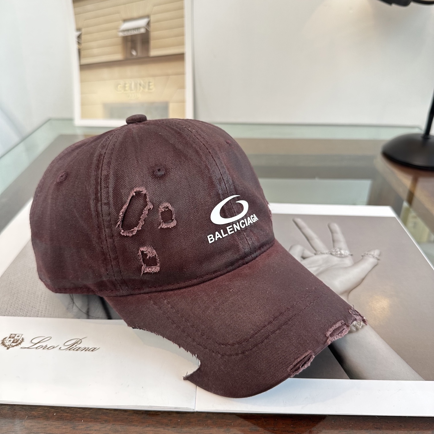 新品Balenciaga 巴黎世家字母新款棒球帽现货秒发🧢简约时尚超级无敌好看的帽子！情侣款！