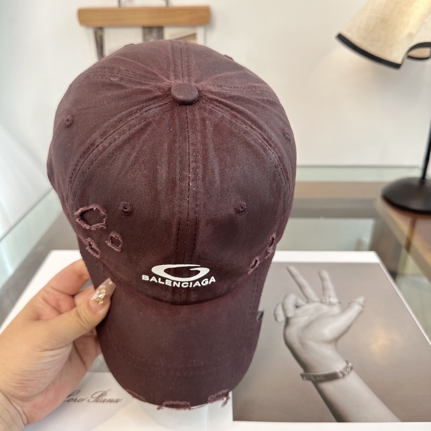 新品Balenciaga 巴黎世家字母新款棒球帽现货秒发🧢简约时尚超级无敌好看的帽子！情侣款！