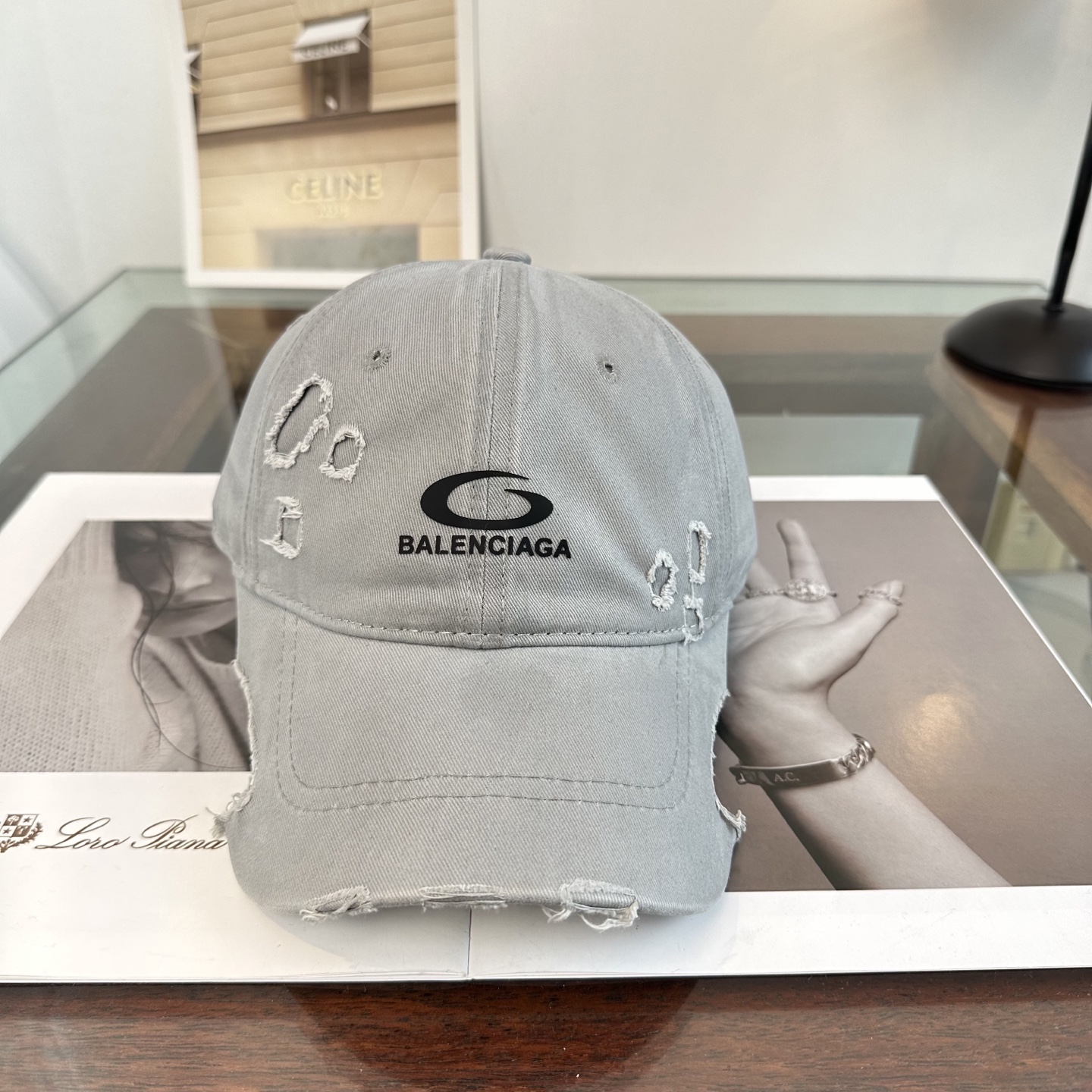 Balenciaga 新品Balenciaga 巴黎世家字母新款棒球帽