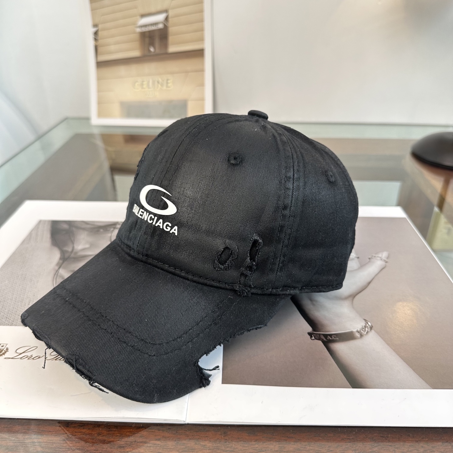 新品Balenciaga 巴黎世家字母新款棒球帽现货秒发🧢简约时尚超级无敌好看的帽子！情侣款！