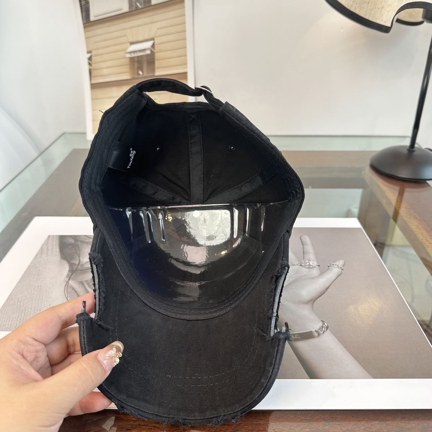新品Balenciaga 巴黎世家字母新款棒球帽现货秒发🧢简约时尚超级无敌好看的帽子！情侣款！