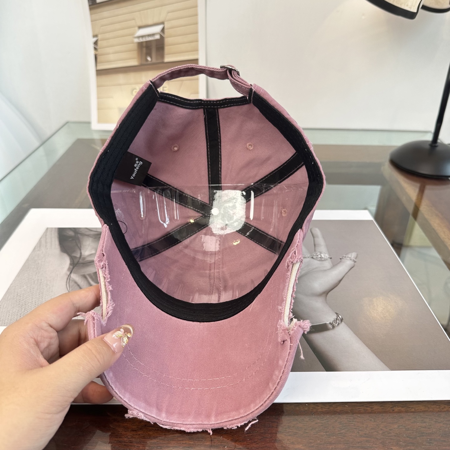 新品Balenciaga 巴黎世家字母新款棒球帽现货秒发🧢简约时尚超级无敌好看的帽子！情侣款！