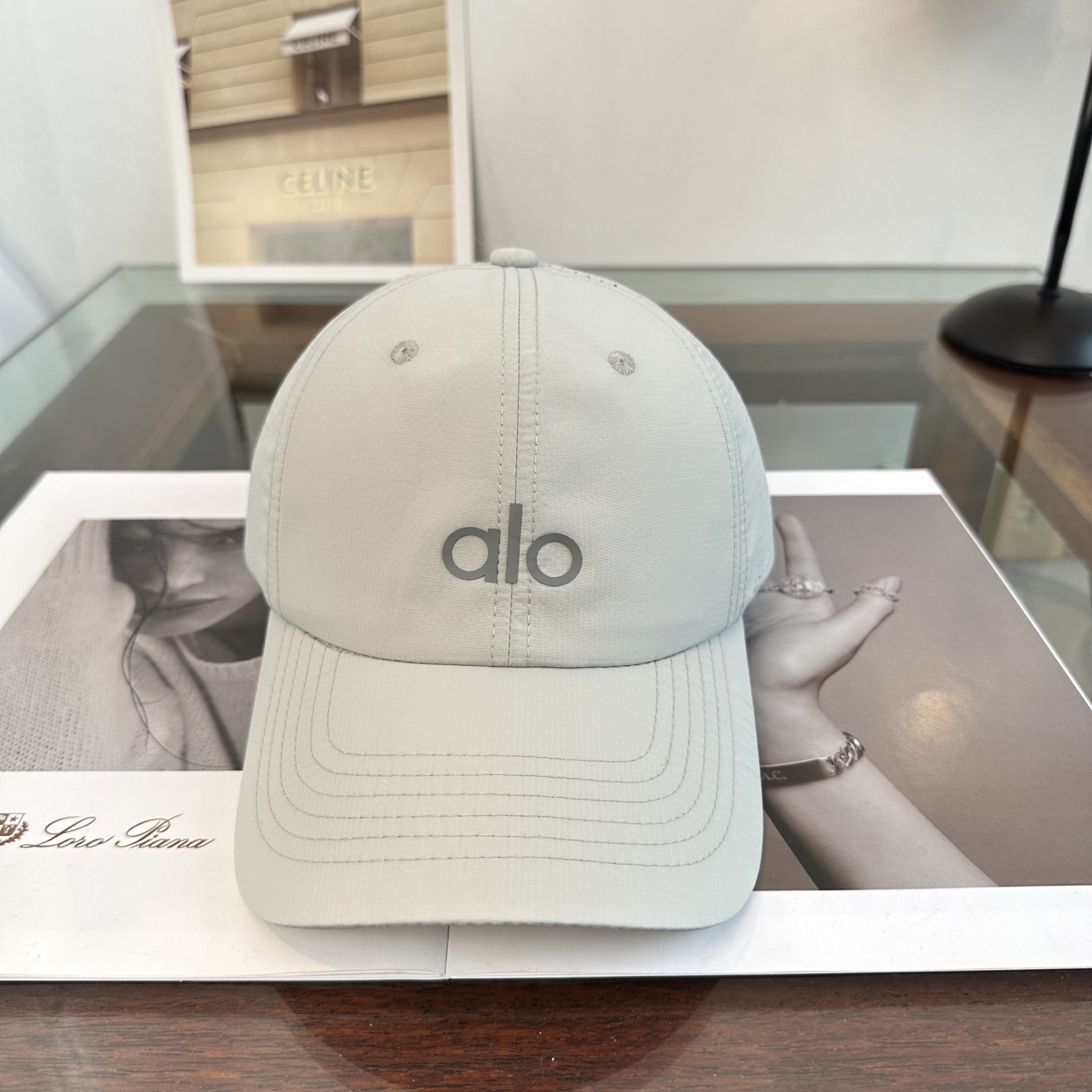 Alo 🔥爆款 新款棒球帽定制面料，简约时尚更透气，超火爆现货秒发