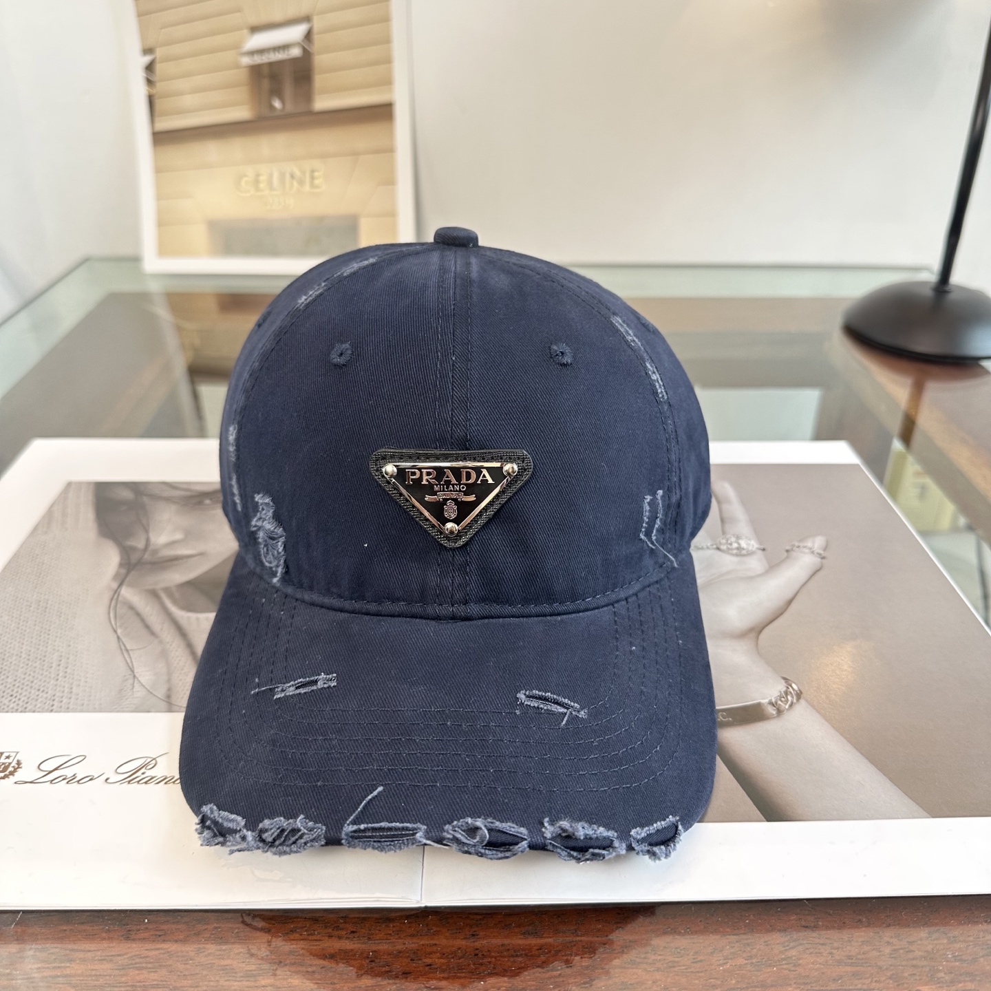 Prada 普拉达 三角标棒球帽