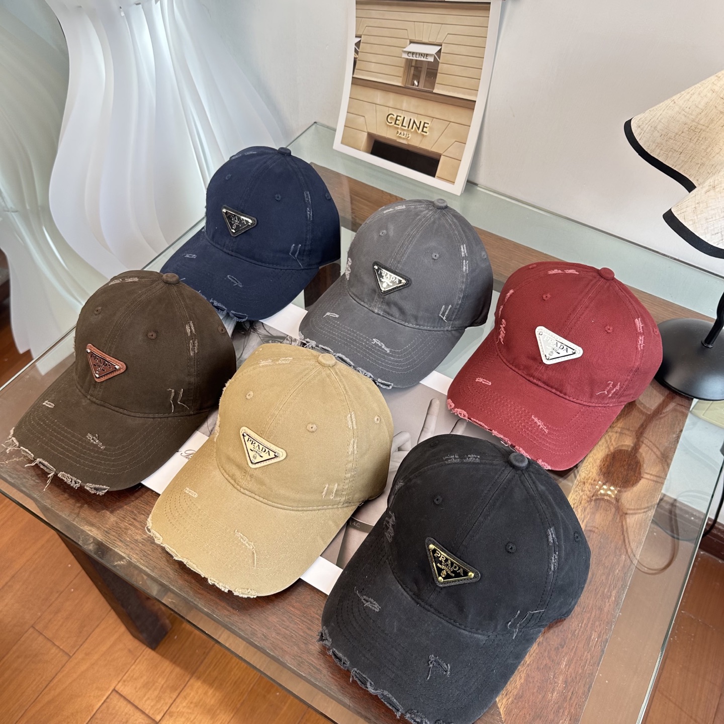 Prada 普拉达 三角标棒球帽