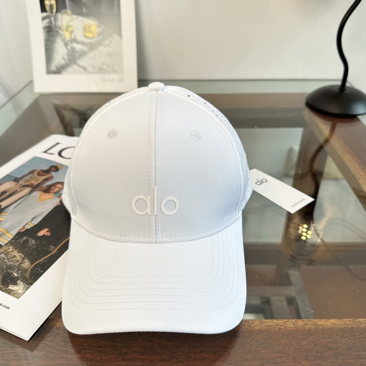 Alo 🔥爆款 新款棒球帽定制面料，简约时尚更透气，超火爆现货秒发