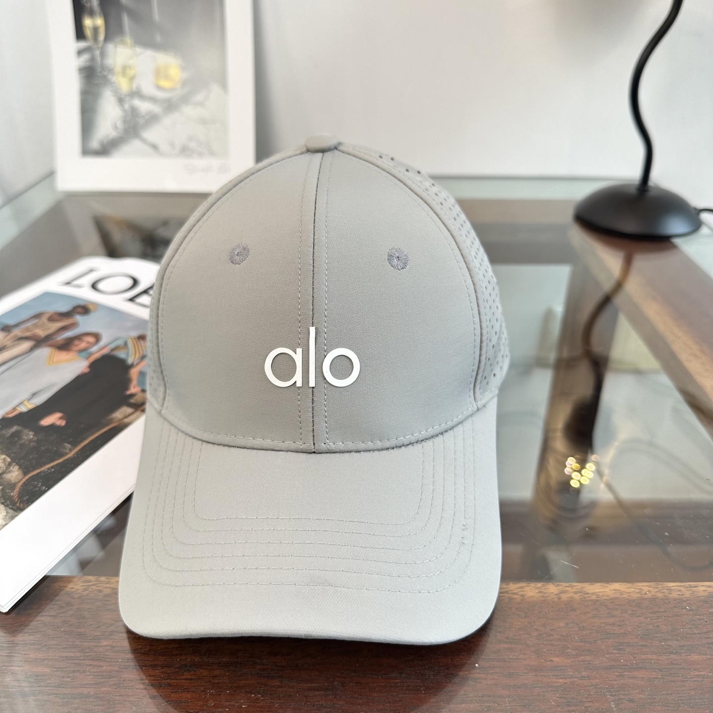 Alo 🔥爆款 新款棒球帽定制面料，简约时尚更透气，超火爆现货秒发