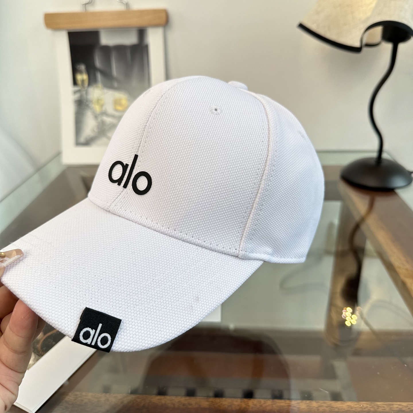 Alo 。爆款 新款棒球帽定制面料，简约时尚更透气，超火爆现货秒发
