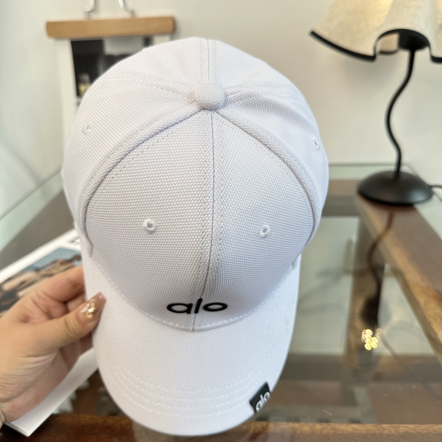 Alo 。爆款 新款棒球帽定制面料，简约时尚更透气，超火爆现货秒发