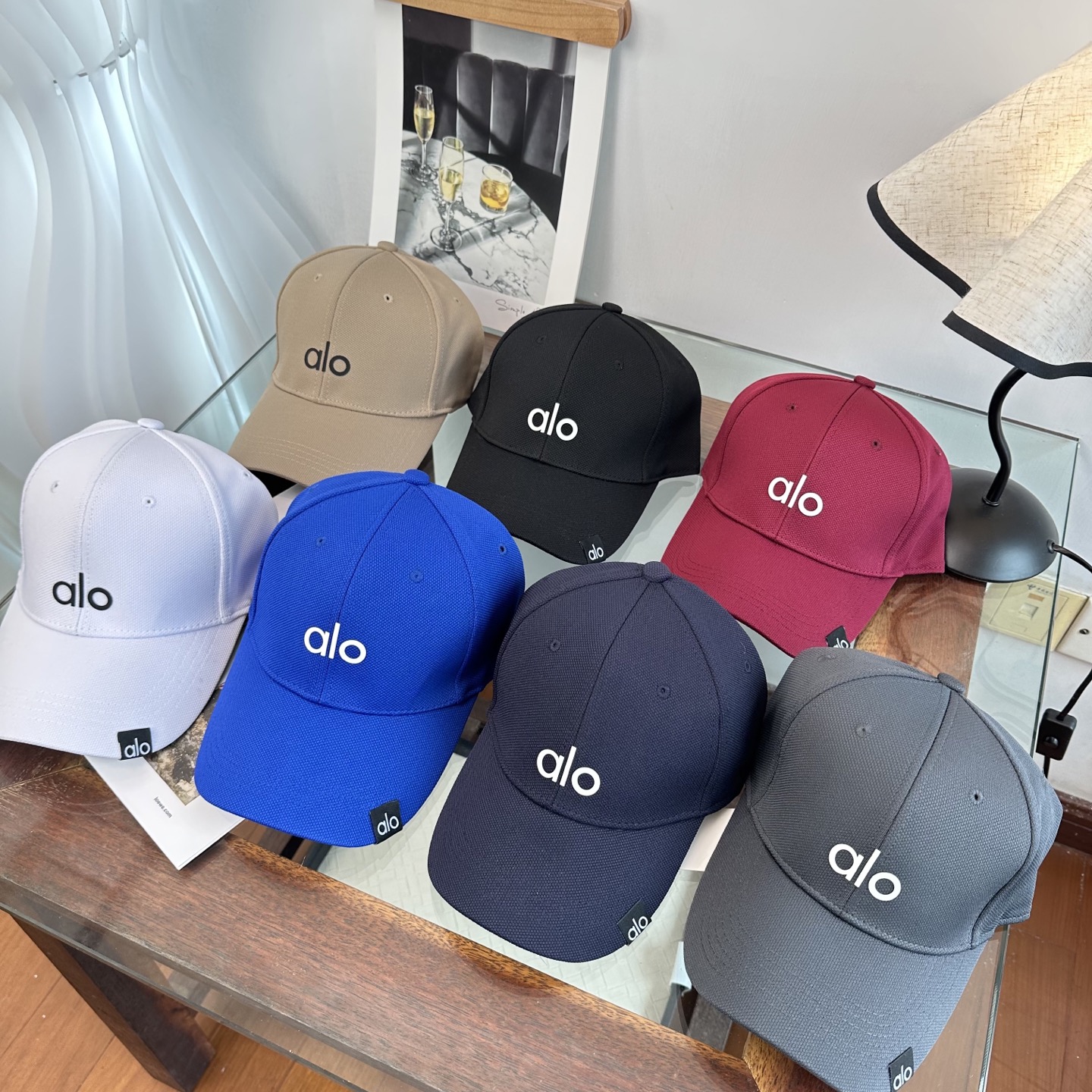 Alo 。爆款 新款棒球帽定制面料，简约时尚更透气，超火爆现货秒发