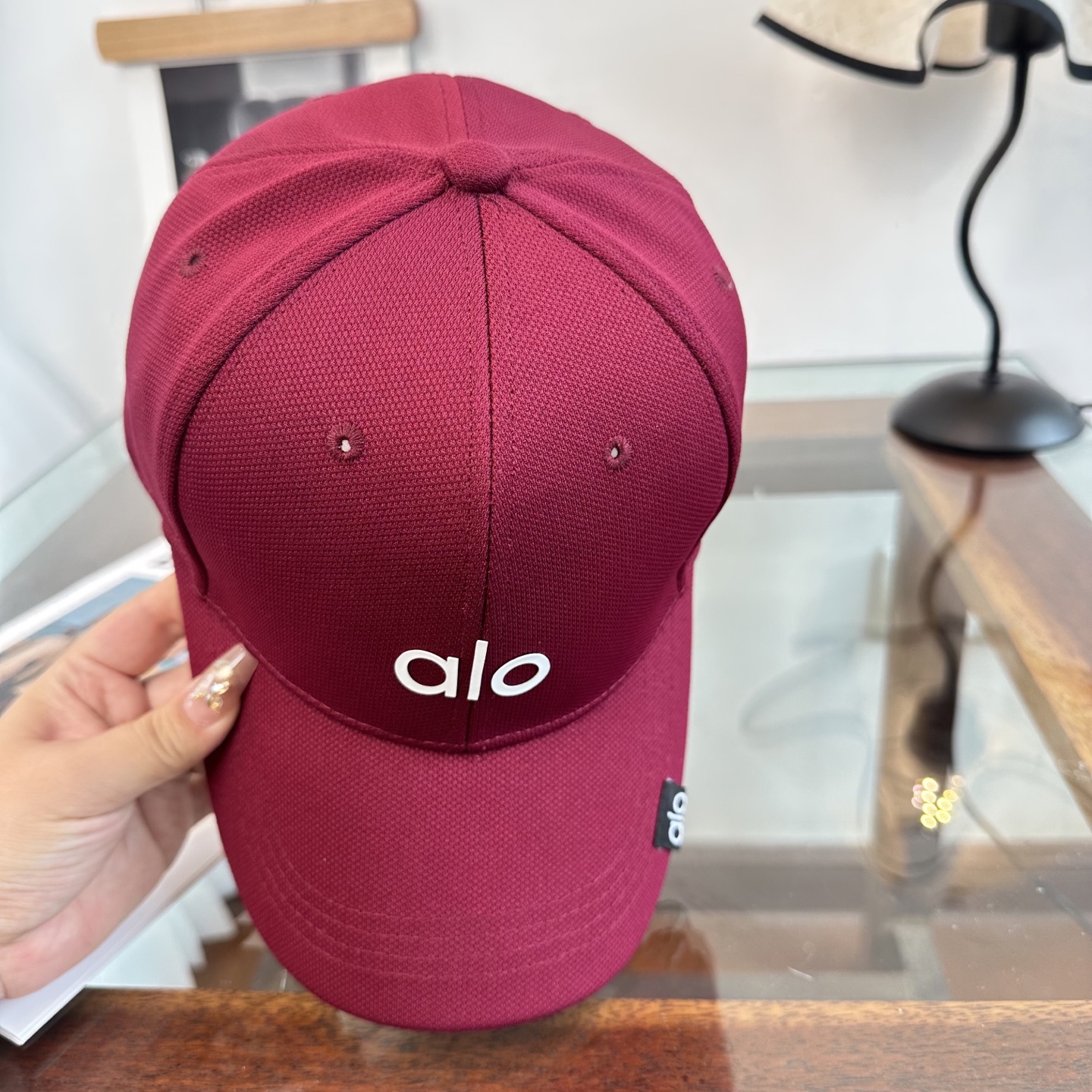Alo 。爆款 新款棒球帽定制面料，简约时尚更透气，超火爆现货秒发