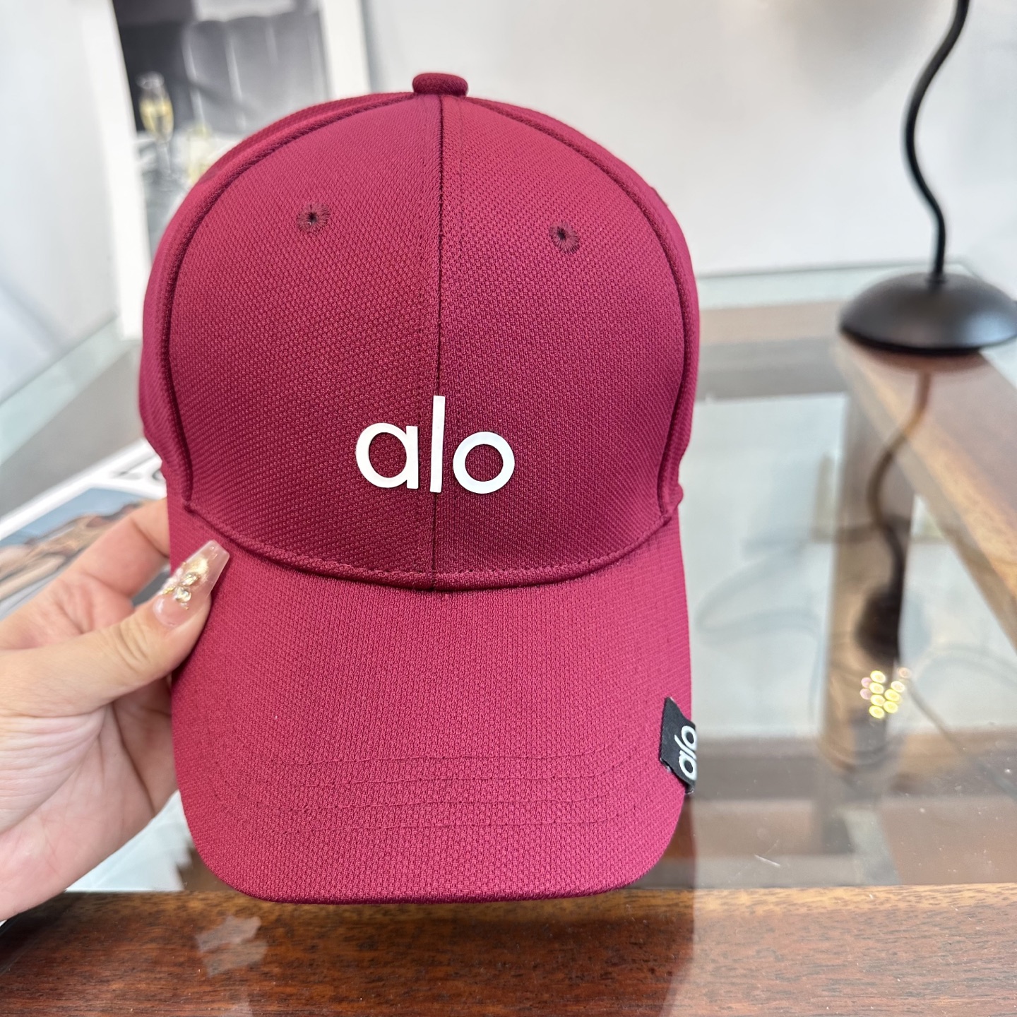 Alo 。爆款 新款棒球帽定制面料，简约时尚更透气，超火爆现货秒发