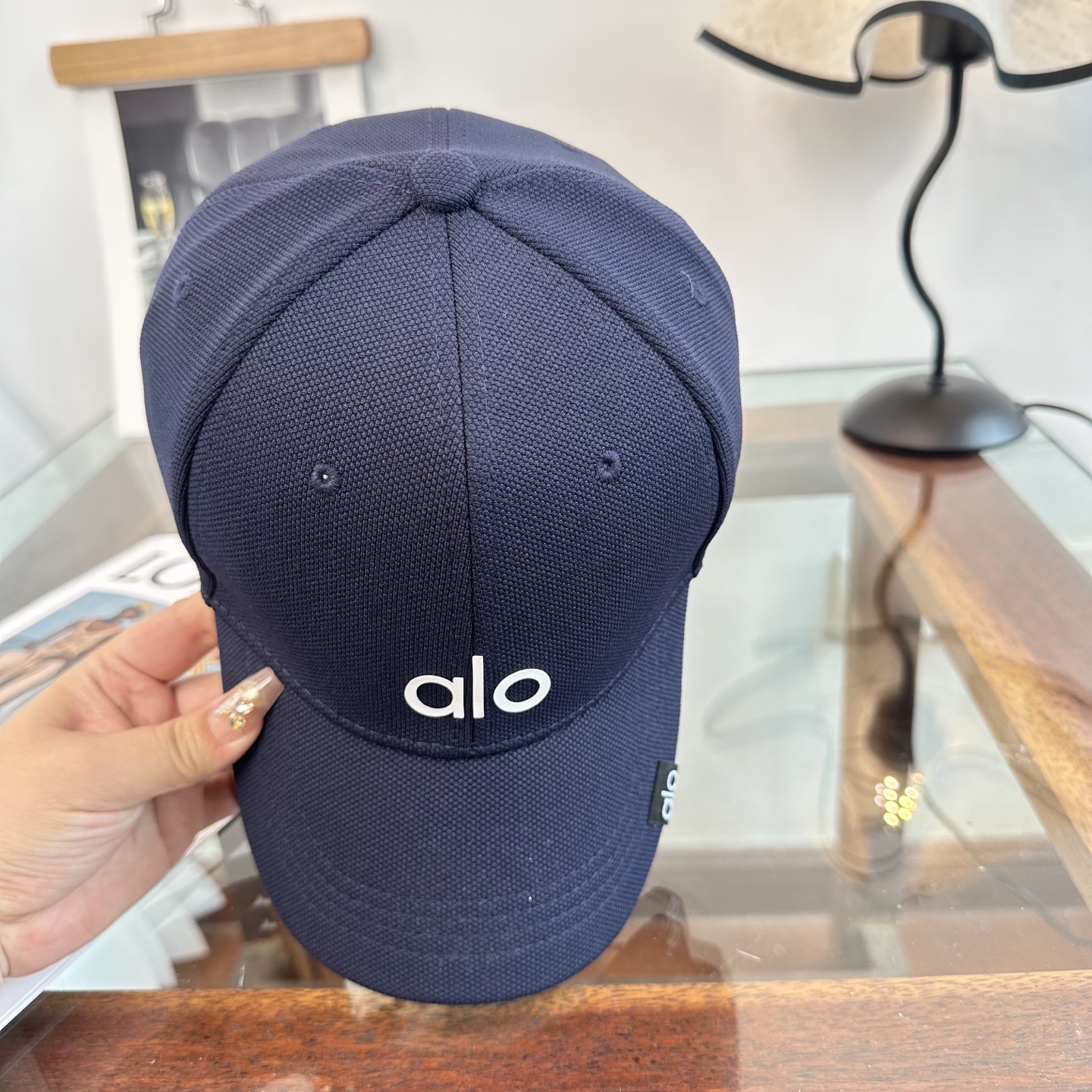 Alo 。爆款 新款棒球帽定制面料，简约时尚更透气，超火爆现货秒发