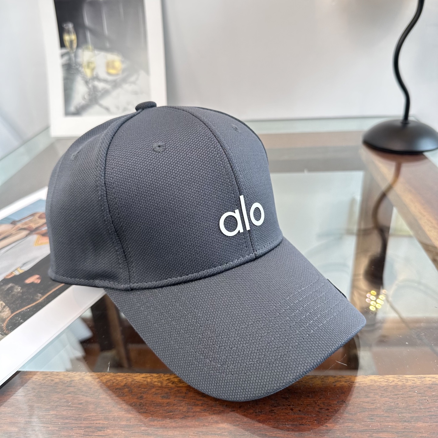 Alo 。爆款 新款棒球帽定制面料，简约时尚更透气，超火爆现货秒发