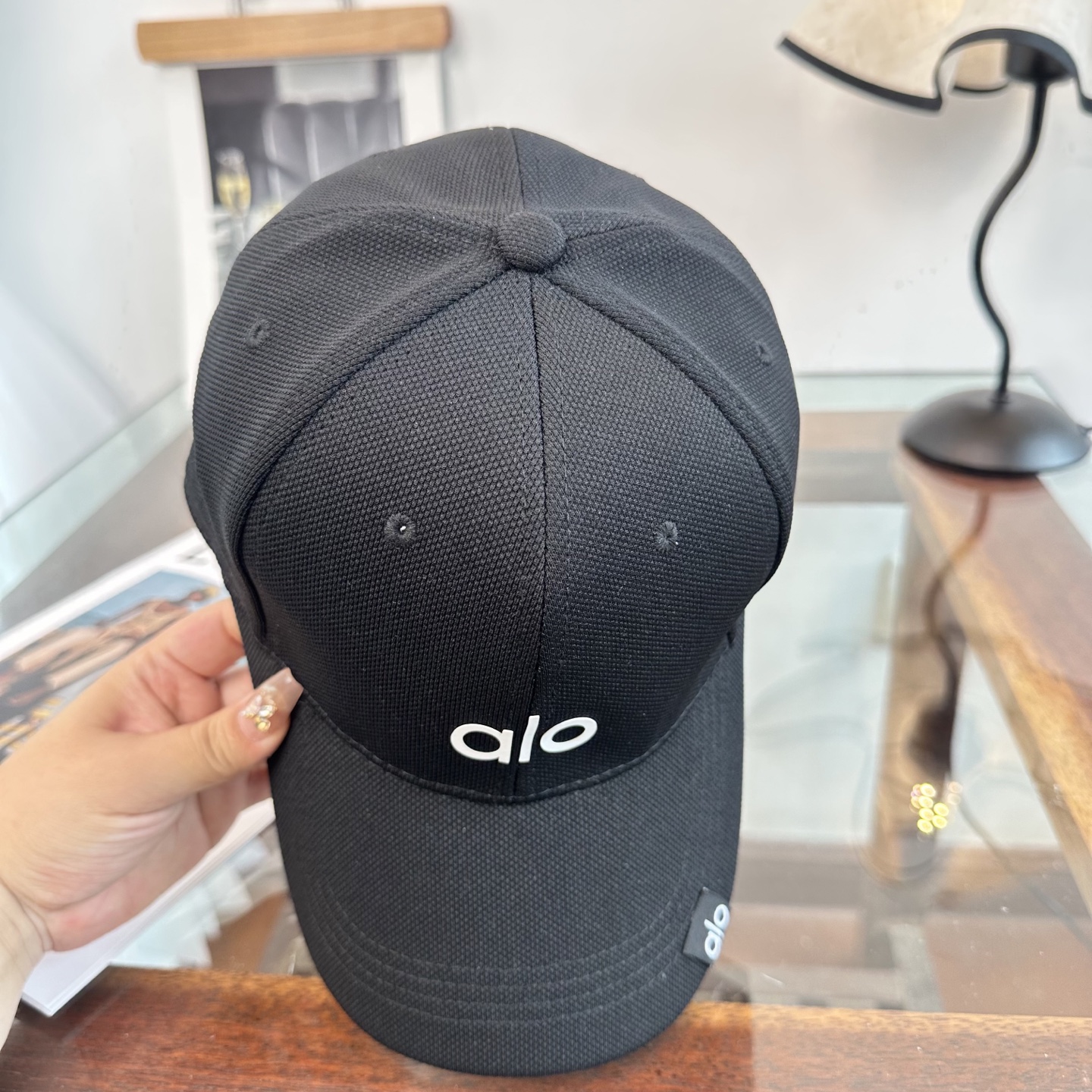 Alo 。爆款 新款棒球帽定制面料，简约时尚更透气，超火爆现货秒发