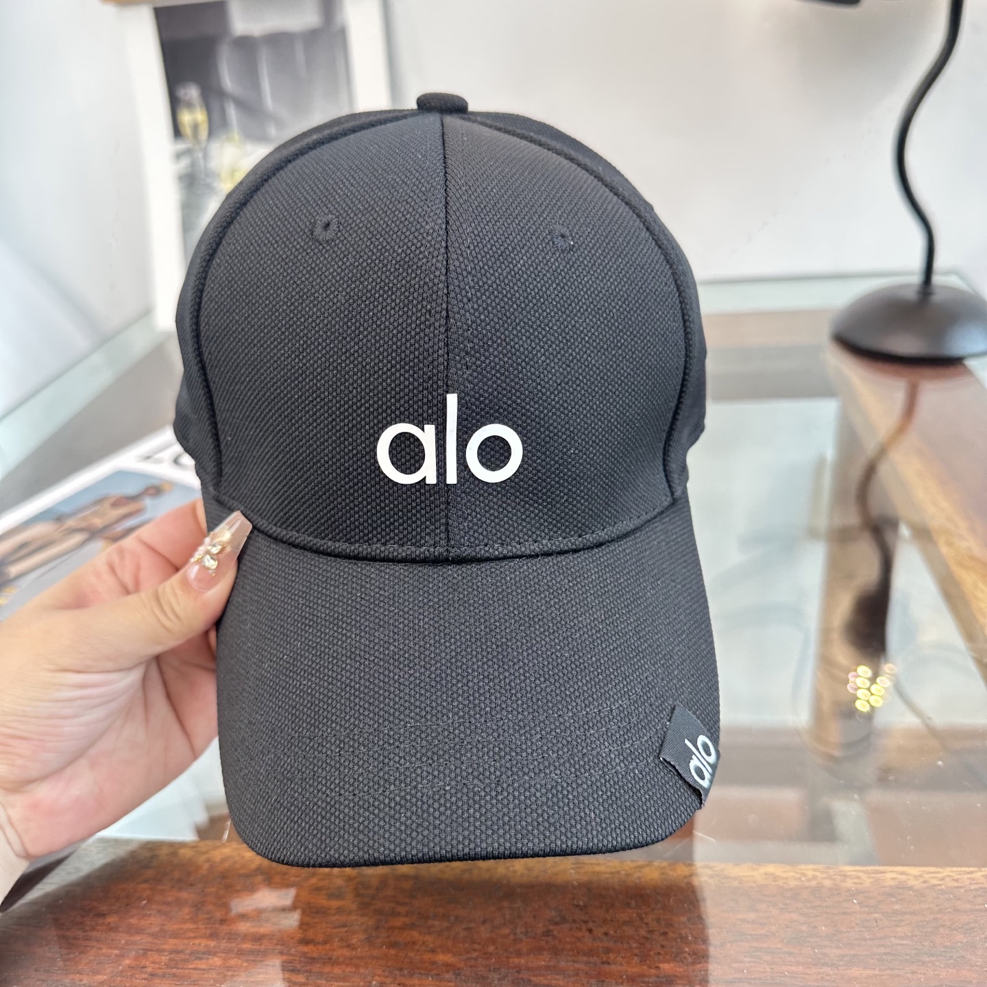 Alo 。爆款 新款棒球帽定制面料，简约时尚更透气，超火爆现货秒发