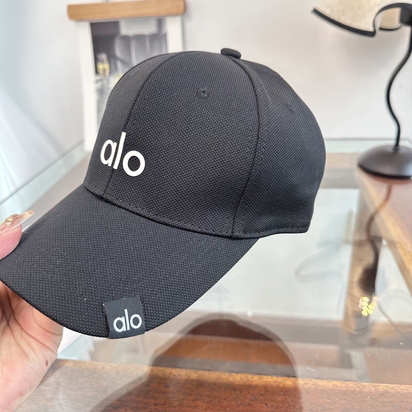 Alo 。爆款 新款棒球帽定制面料，简约时尚更透气，超火爆现货秒发