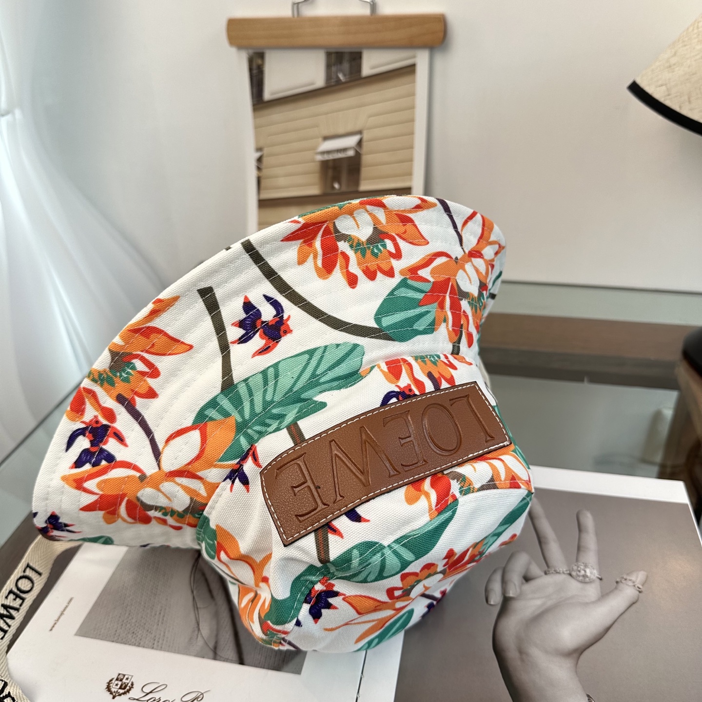 LOEWE罗意威 专柜新品渔夫帽，原单品质，内标齐全，头围57cm
