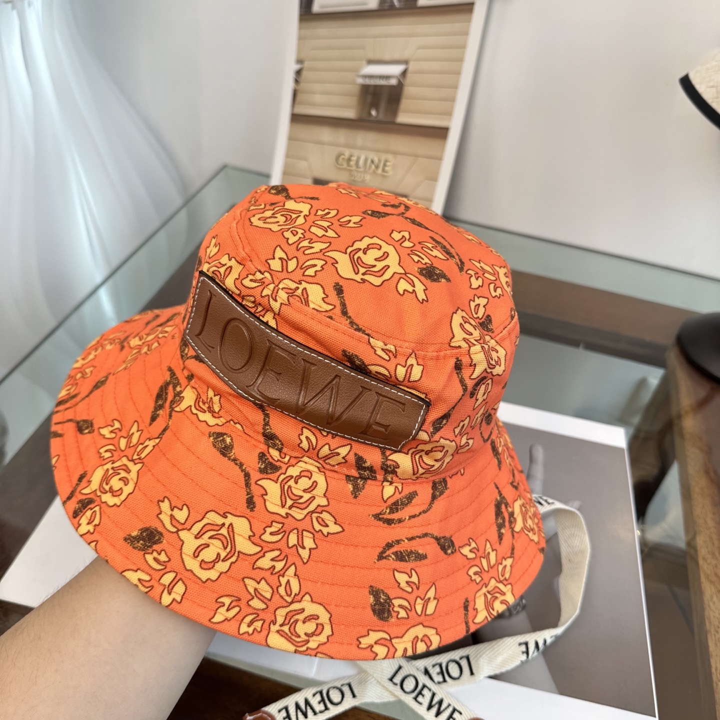 LOEWE罗意威 专柜新品渔夫帽，原单品质，内标齐全，头围57cm