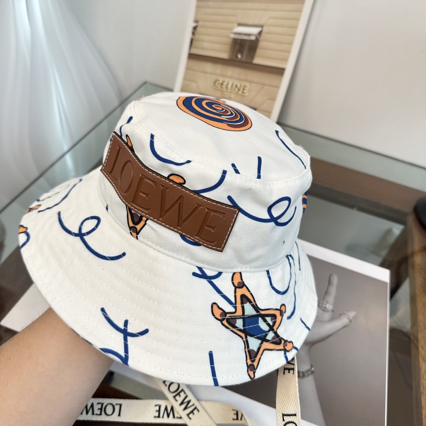 LOEWE罗意威 专柜新品渔夫帽，原单品质，内标齐全，头围57cm