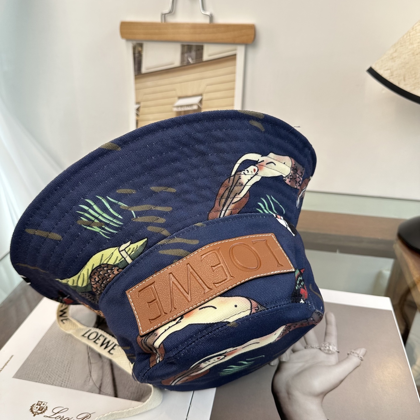 LOEWE罗意威 专柜新品渔夫帽，原单品质，内标齐全，头围57cm