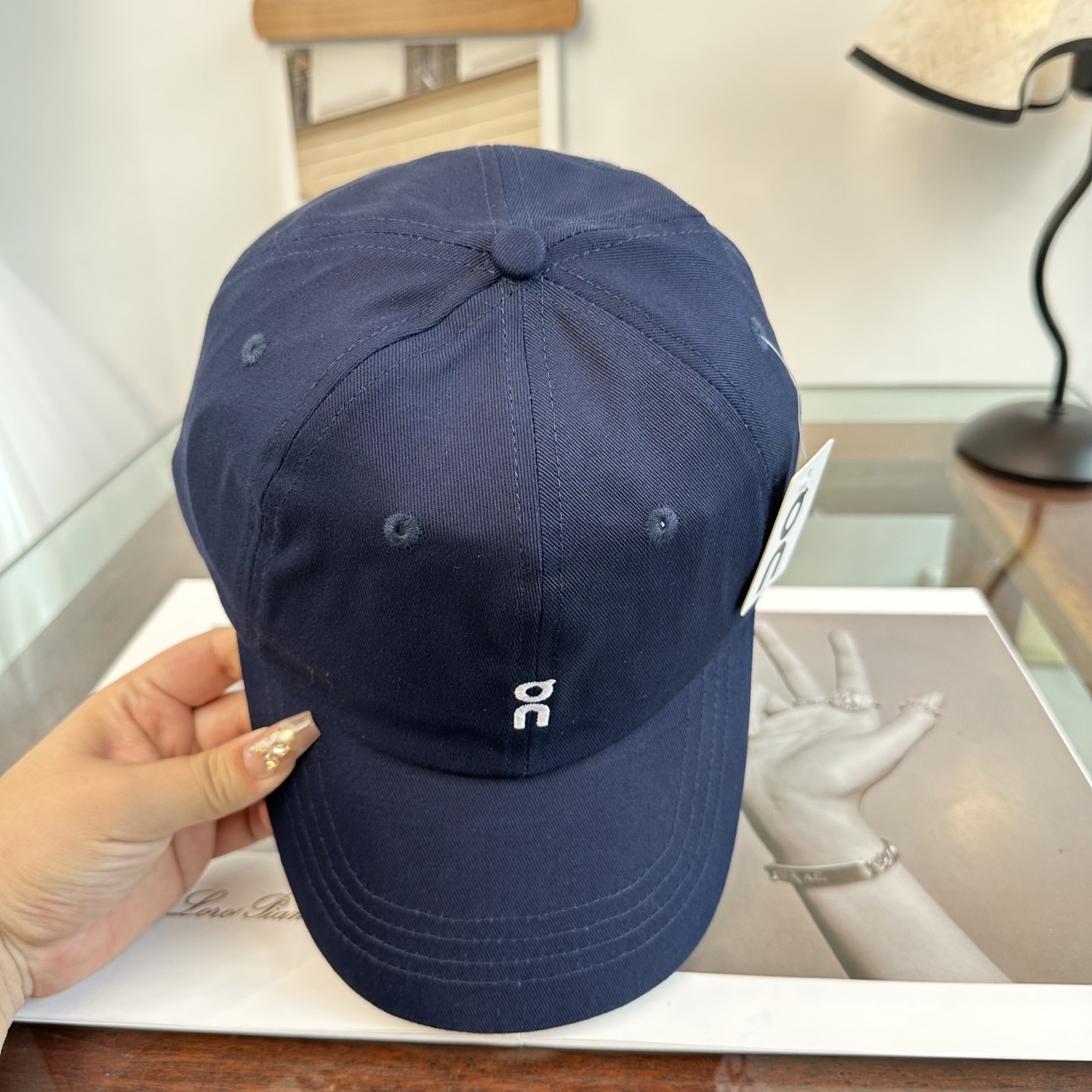 昂跑 潮牌棒球帽 简单休闲风的棒球帽 减龄百搭 适配度很高！简单随性~出街拍照拗造型非常加分~男女同款 
