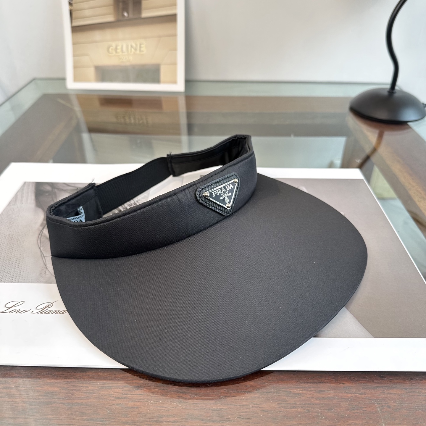 Prada 普拉达空顶帽